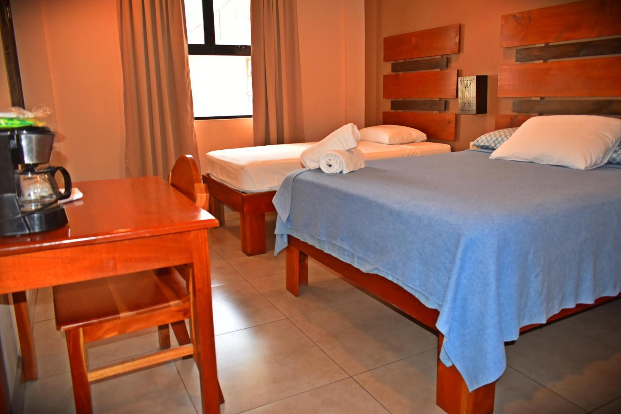 Hotel Cabinas Midey Puntarenas Kültér fotó